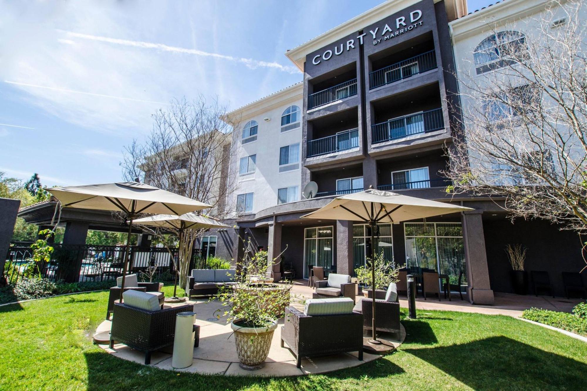 Courtyard Ventura Simi Valley Kültér fotó